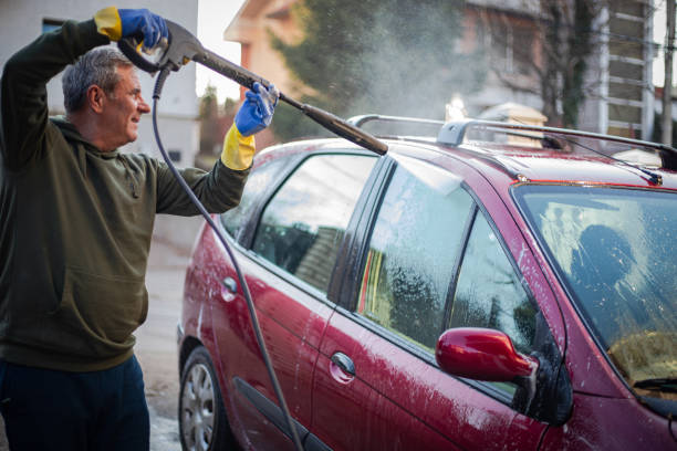 Best Pressure Washing Contractors  in Moreauville, LA